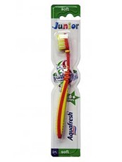 Зубная щетка детская Aquafresh юниор 6-9 лет